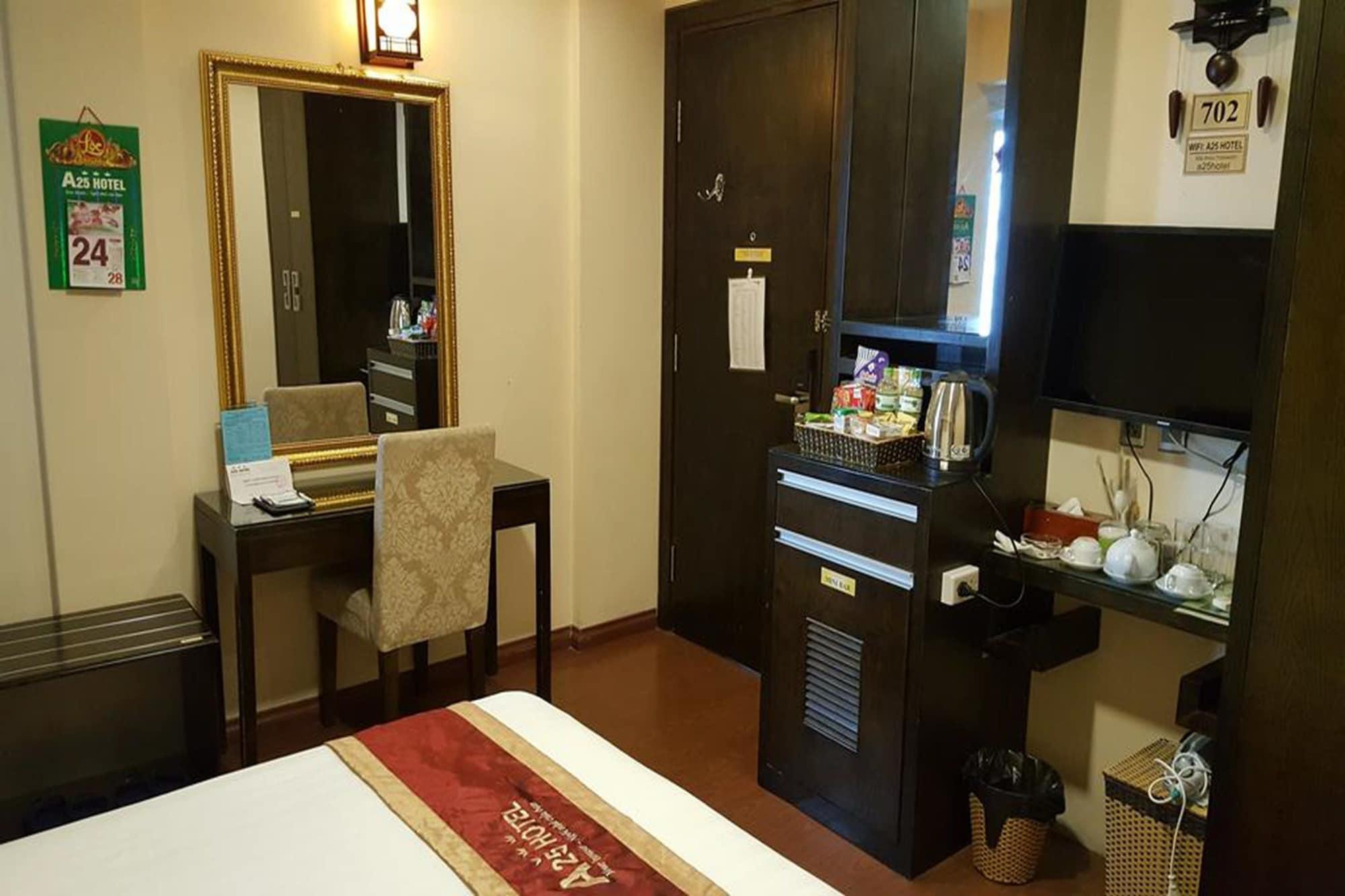 A25 Hotel - 28 Tran Quy Cap Hanoi Bagian luar foto