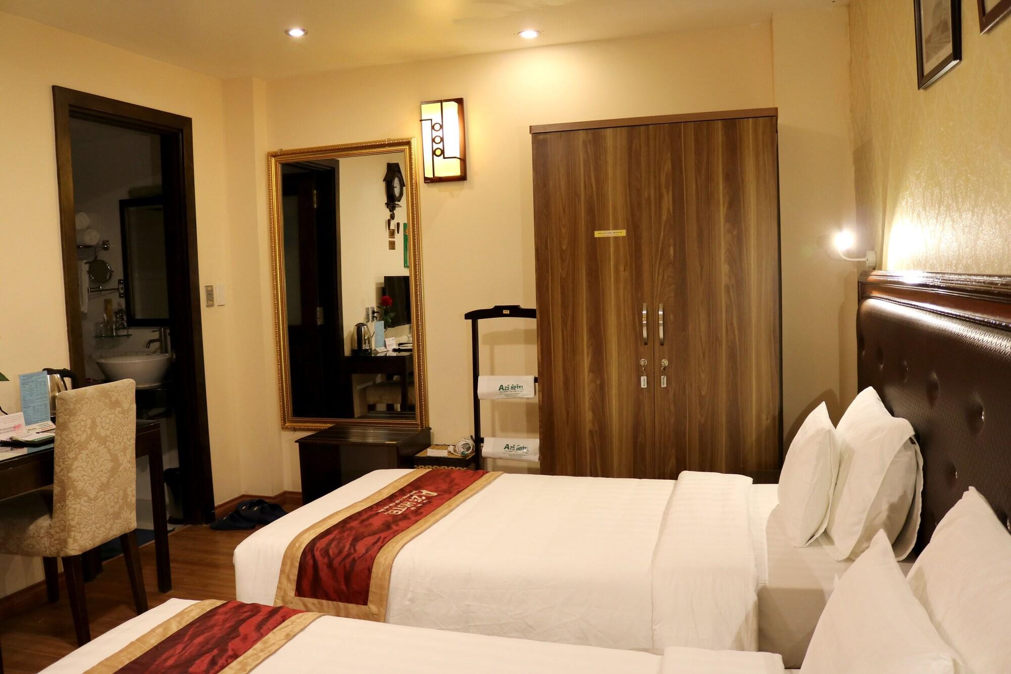 A25 Hotel - 28 Tran Quy Cap Hanoi Bagian luar foto