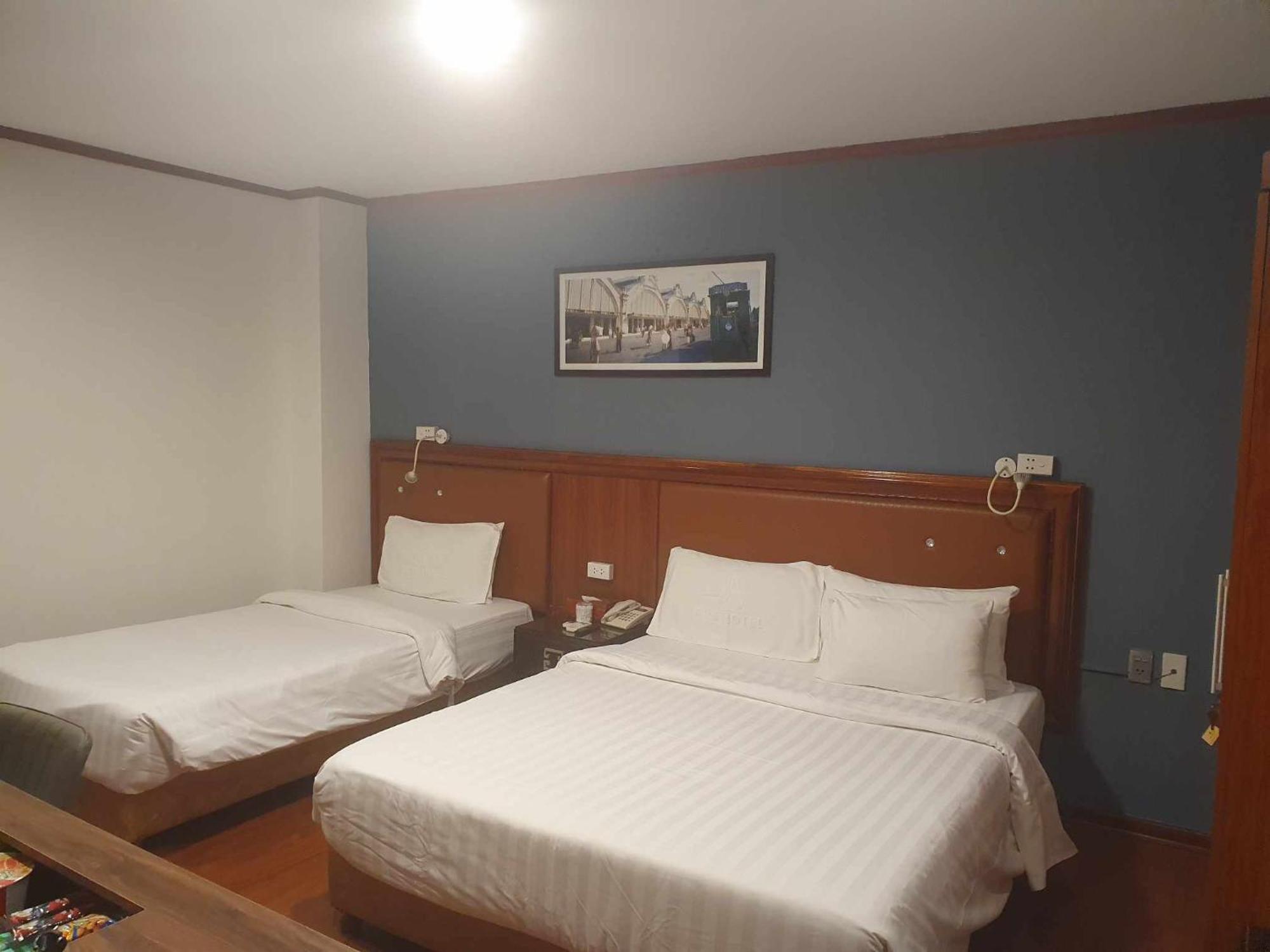 A25 Hotel - 28 Tran Quy Cap Hanoi Bagian luar foto