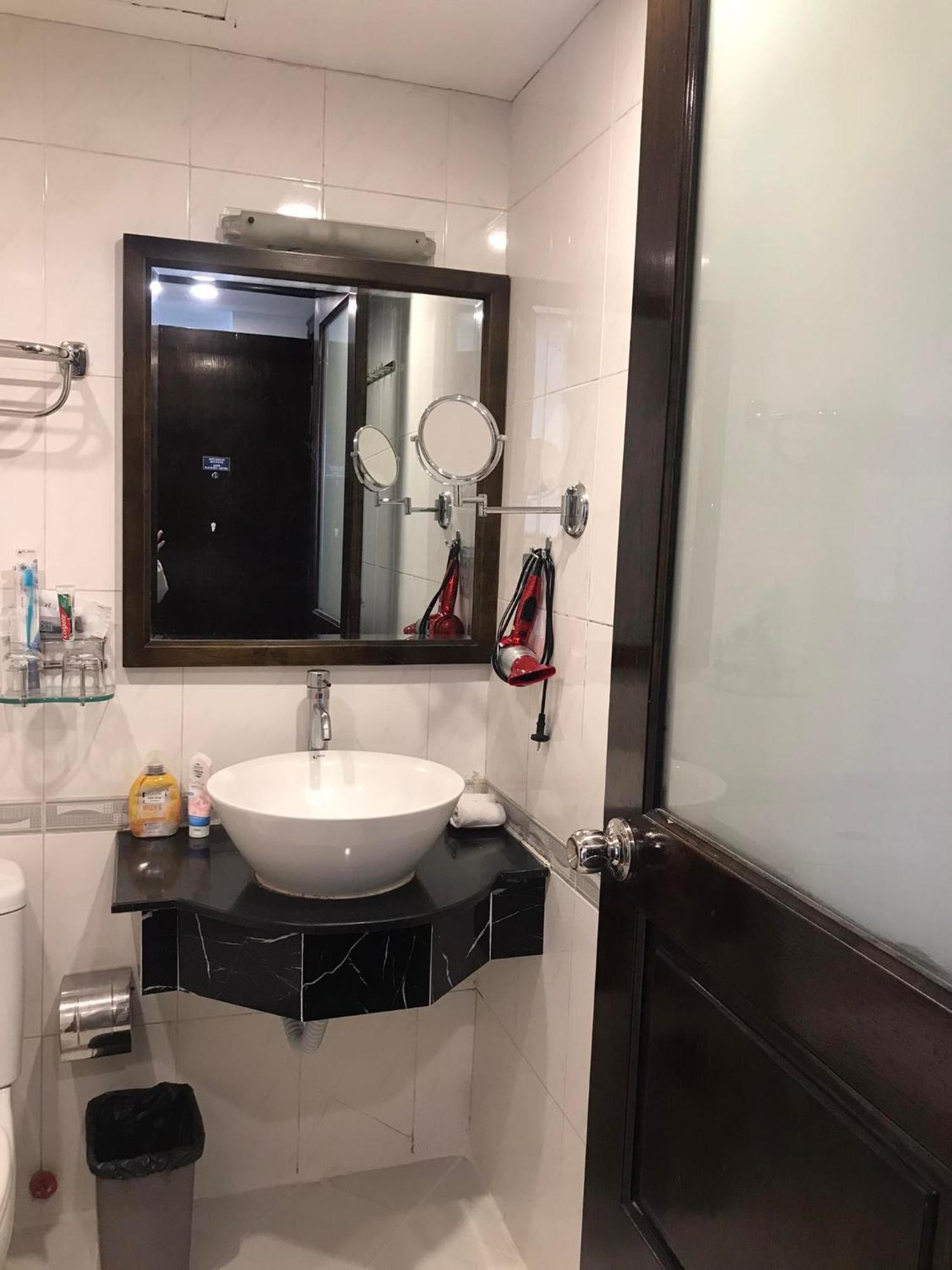 A25 Hotel - 28 Tran Quy Cap Hanoi Bagian luar foto