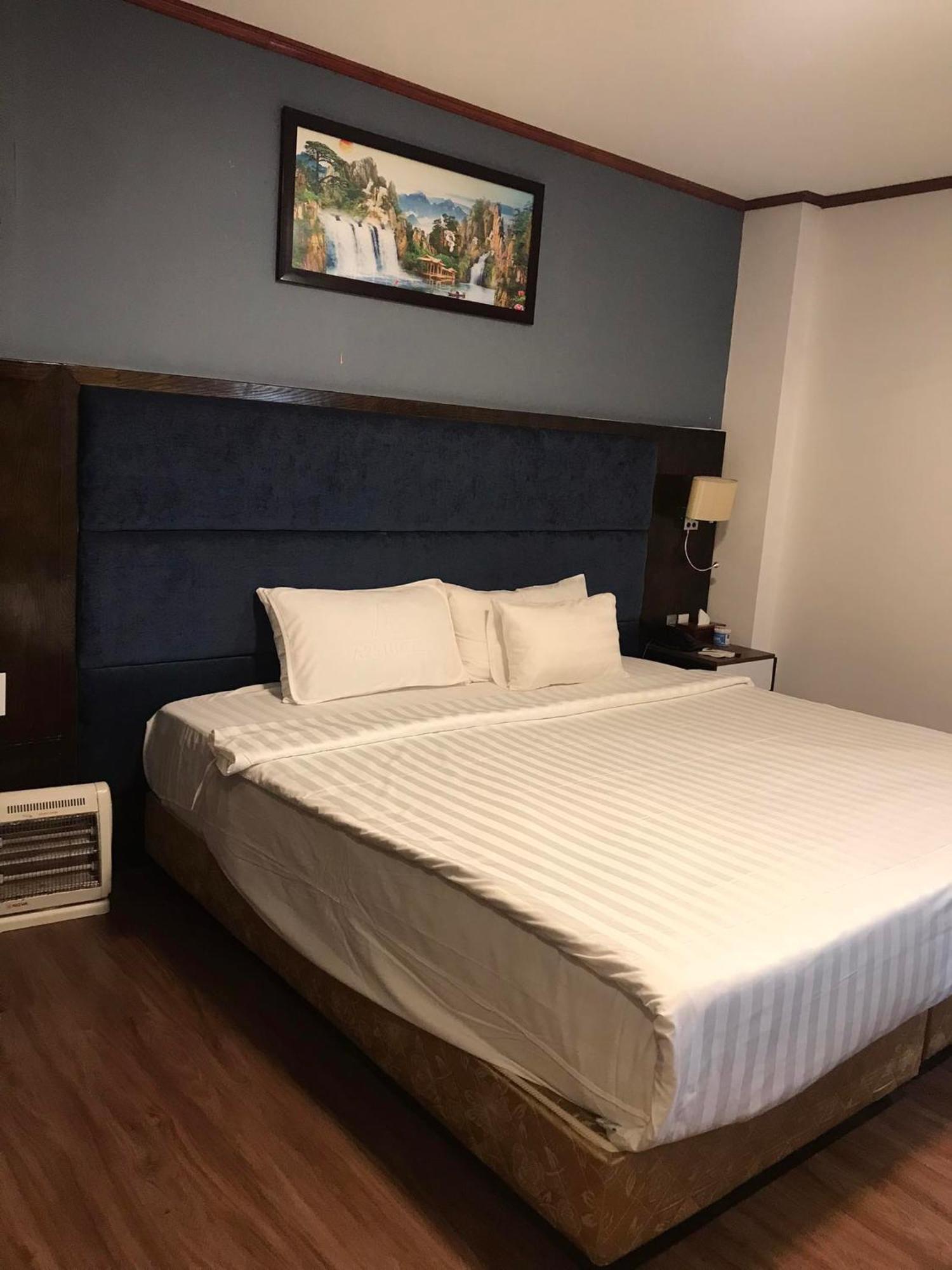 A25 Hotel - 28 Tran Quy Cap Hanoi Bagian luar foto