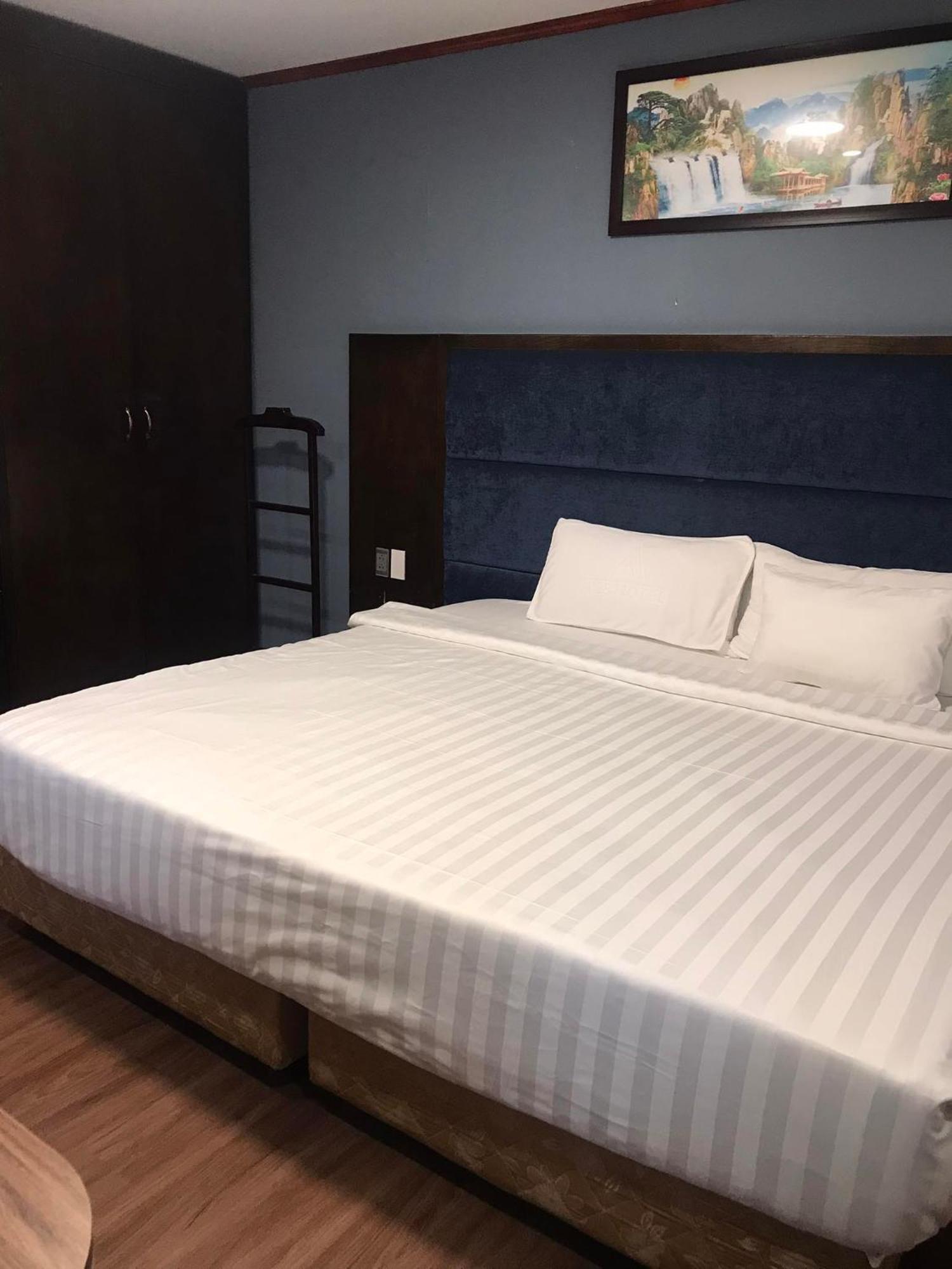 A25 Hotel - 28 Tran Quy Cap Hanoi Bagian luar foto