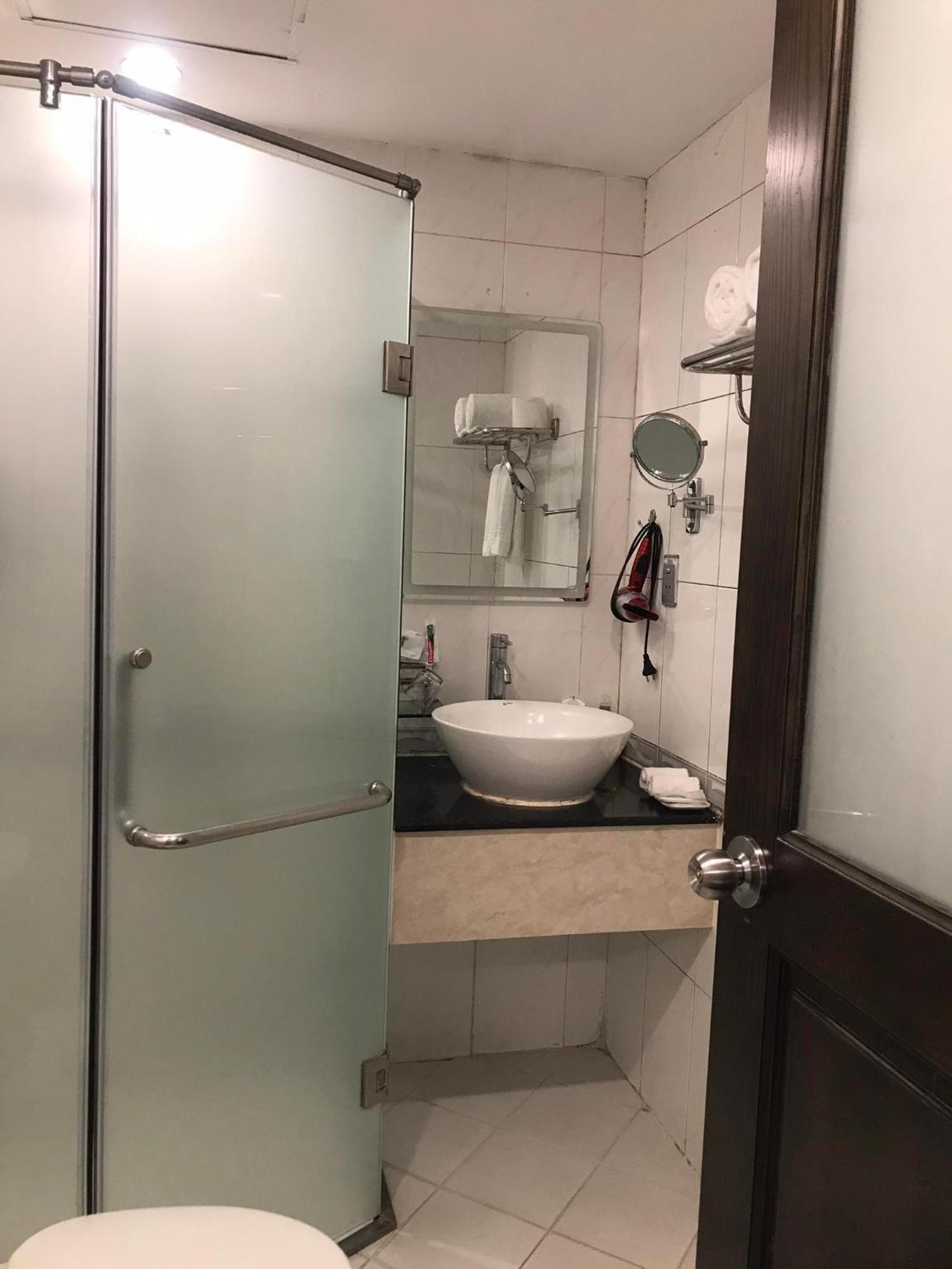 A25 Hotel - 28 Tran Quy Cap Hanoi Bagian luar foto