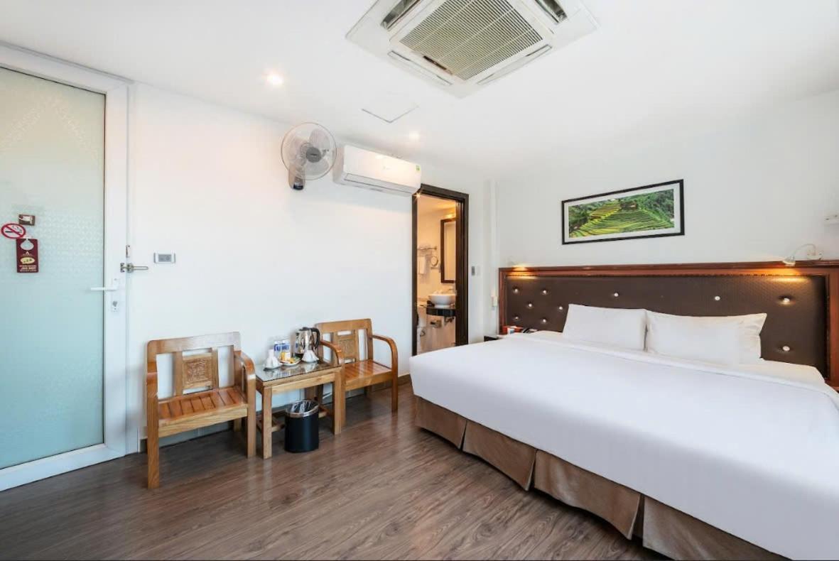 A25 Hotel - 28 Tran Quy Cap Hanoi Bagian luar foto